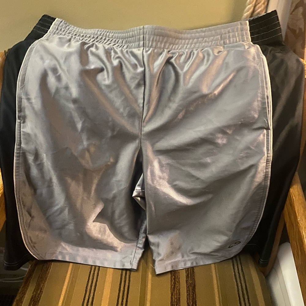 SHORTS ATHLETIC SHORTS SIZE XL👕
